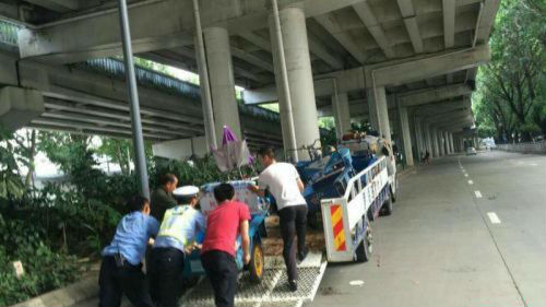 原特区内禁行电动三轮车 电单车非法营运要拘留
