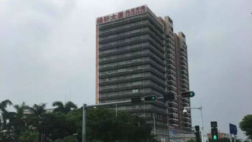 1095545831
