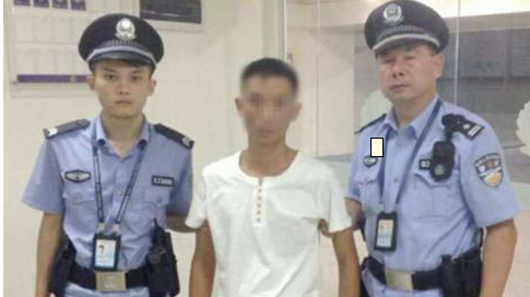 男子飞机上吸烟被行政拘留5日 罚款3000元