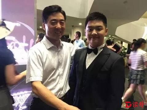 企鹅轻武器而且大敌当前的