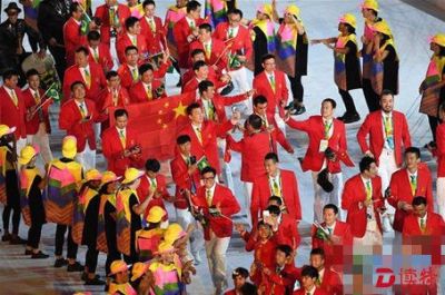中共中央、国务院向奥运会中国体育代表团致贺电
