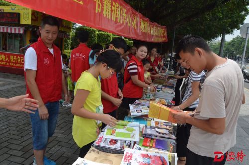 获赠400余册图书 观湖U站“书吧” 升级了