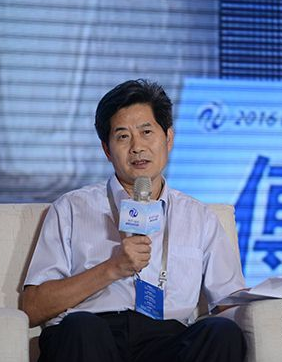 大众报业集团党委书记、董事长、总编辑傅绍万