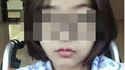 校方登门道歉 患癌女教师获赔50万元