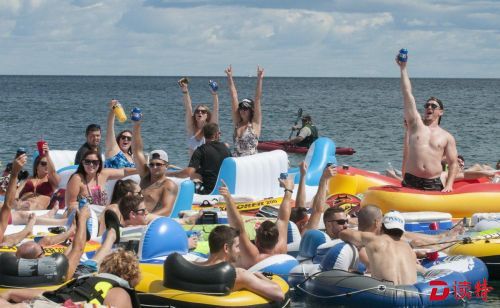port-huron-float
