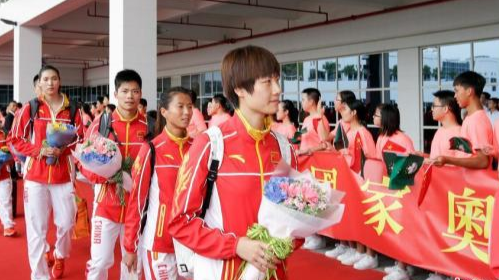 澳门特首崔世安会见奥运精英代表团