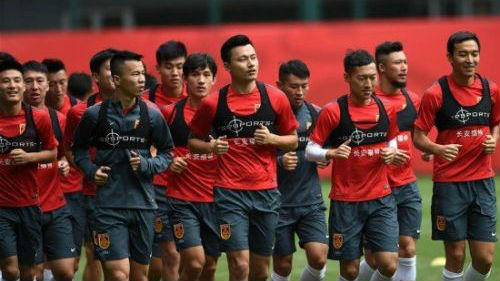 国足第11次冲击世界杯：让球迷看到血性中国队
