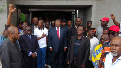西非加蓬总统大选：温州商人之子让·平败选