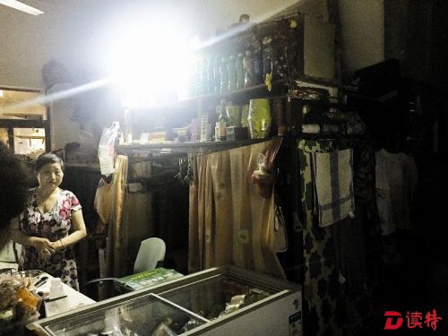 三居室里藏30张床位还有一小卖部？拆！