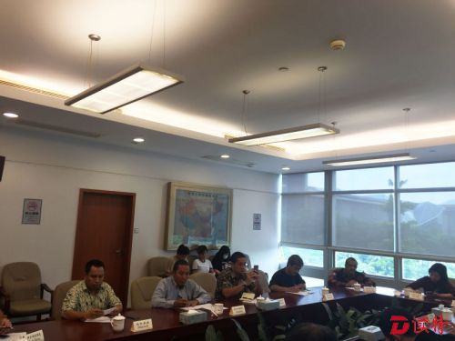 印尼新媒体大咖们在市民中心进行深度交流。