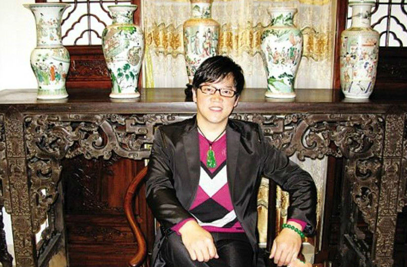 涉嫌文物诈骗 广东电视台原主持人陈维聪受审