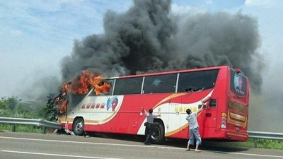 台湾大巴起火事故将结案 司机或灌醉自己再纵火