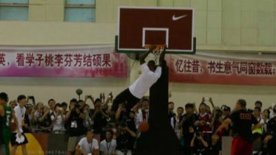 教师节，广州师生迎来NBA巨星詹姆斯！