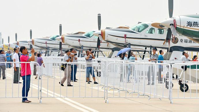 石家庄航空展飞行体验一架飞机坠落 4人遇难