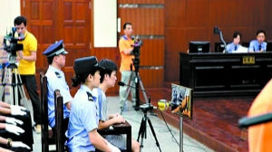律师哄闹法庭 东莞法院发出首张“训诫书”