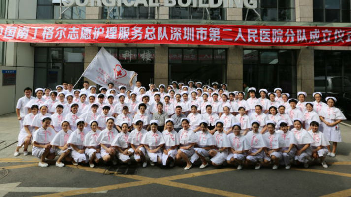 市二医院成立志愿护理分队 给市民提供更多服务