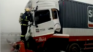 昨夜今晨发生两起槽罐车事故 深圳消防及时排险