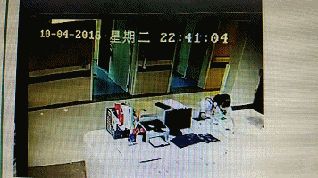 一医生被患者打伤昏迷 20小时后穿病服抢救病人