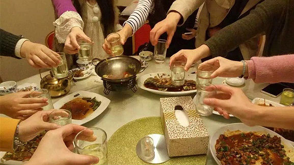 长治市纪委:撤销教师聚餐饮酒问题的处理决定