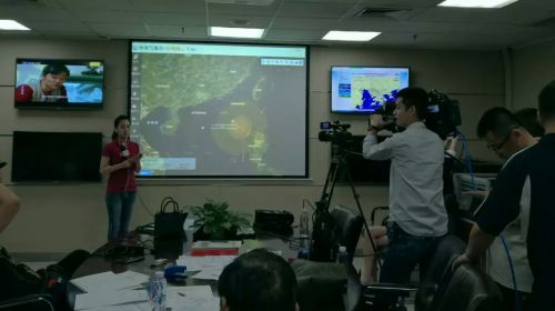 “海马”21日或正面袭击 深圳停工停业停市停课