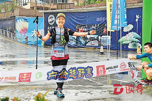 对于青青来说，跑步可以让她开心