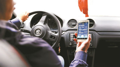 部分网约车司机开始退车 滴滴优步提高补贴