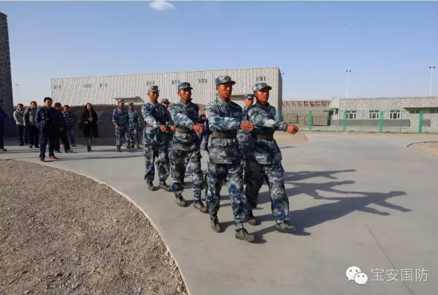 战士出征为国戍边，万里访兵寄真情！