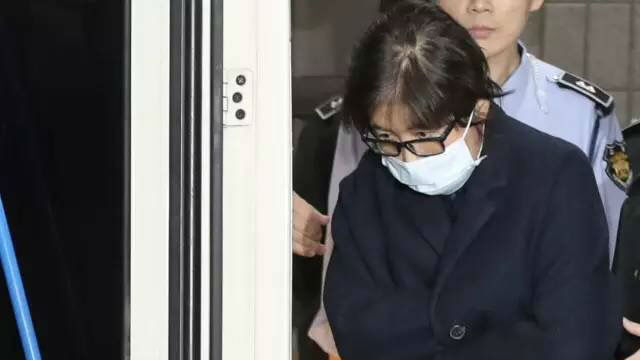韩国以滥用职权罪逮捕“干政门”当事人崔顺实