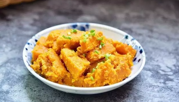 南瓜这样做，咸香美味，好吃到拿肉都不换