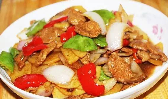美味秘笈 | 土豆片炒肉美味又简单