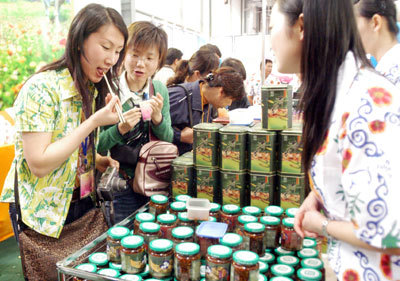 台湾农产品登大陆市场 酱料飘香茶受欢迎