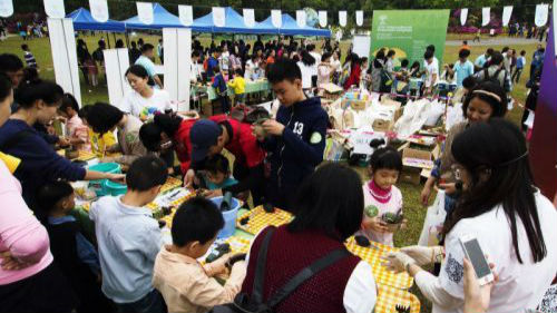 第19届国际植物学大会科普活动走进莲花山