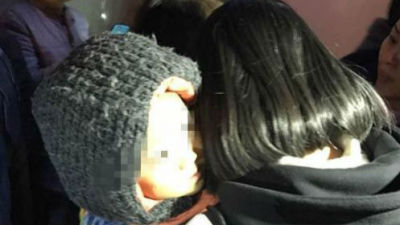 天津警方成功处置劫持女童事件：当场擒获歹徒