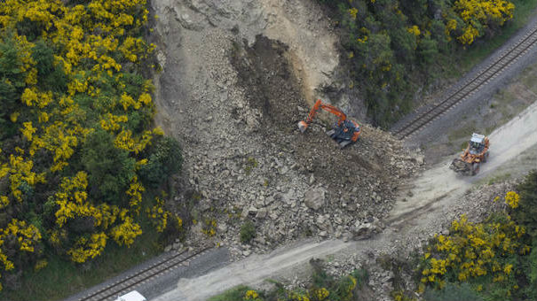 新西兰地震后125名受困中国游客全部安全撤离
