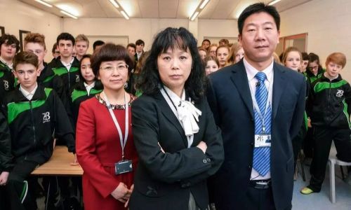 英国人出3.5亿高价 只为买一张“九九乘法表”