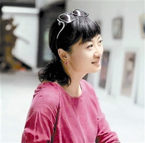 喜阅馆馆长晓莫。