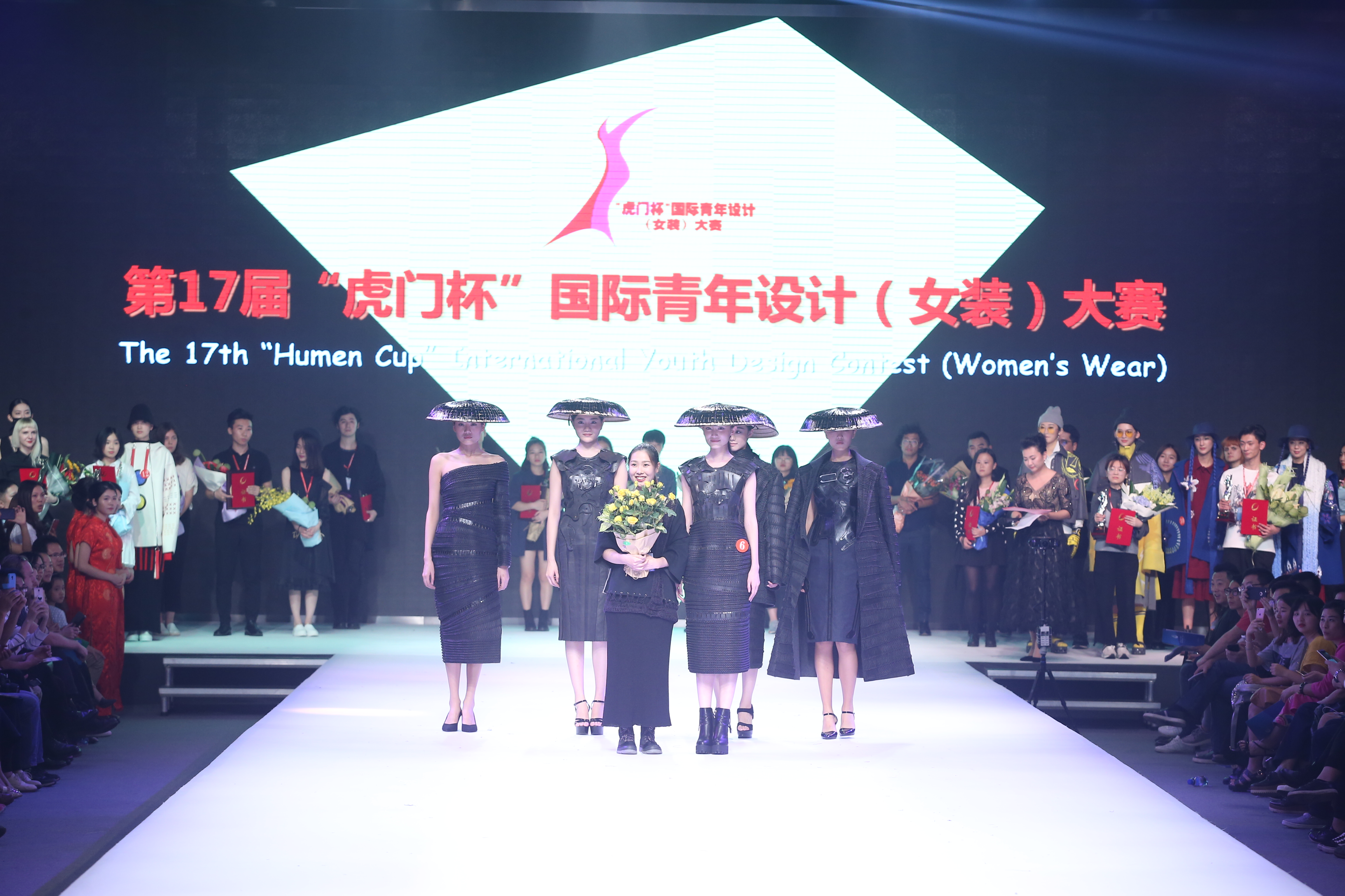 这些服装设计，获得了“虎门杯”大奖