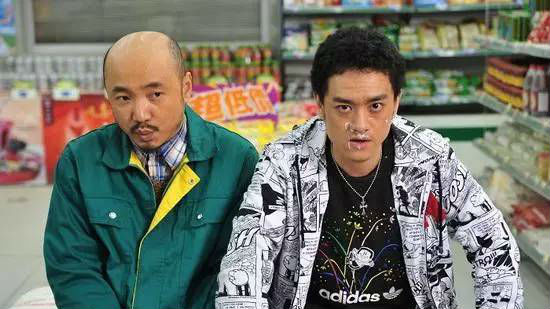 这“脑洞”!为偷超市营业款两店员假装遇劫匪