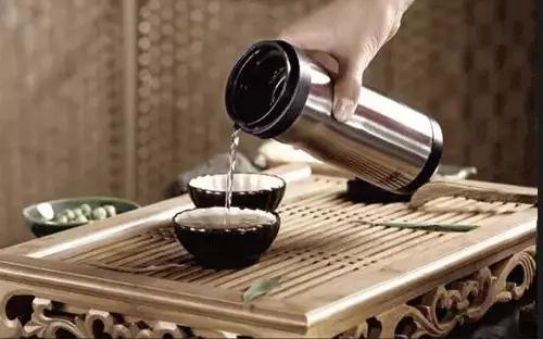  有此一说|保温杯泡茶易致癌?泡茶原来有讲究