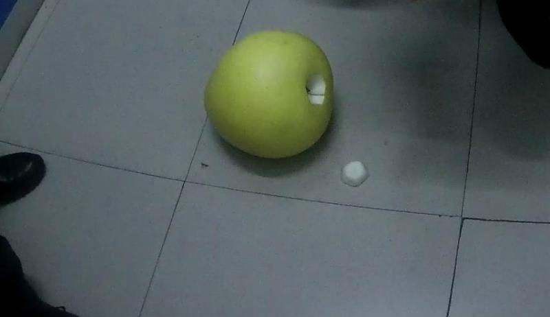 柚子里藏冰毒！水果玄机被民警识破