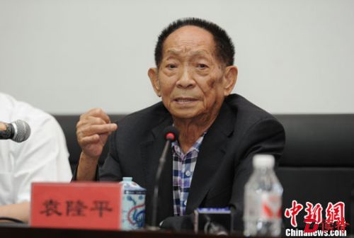 袁隆平：杂交稻与转基因无关