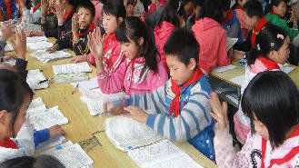 云南一小学6个班100多名学生仅有1名教师