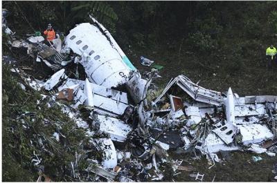 巴西包机空难最后录音曝光 曾请求紧急迫降不果