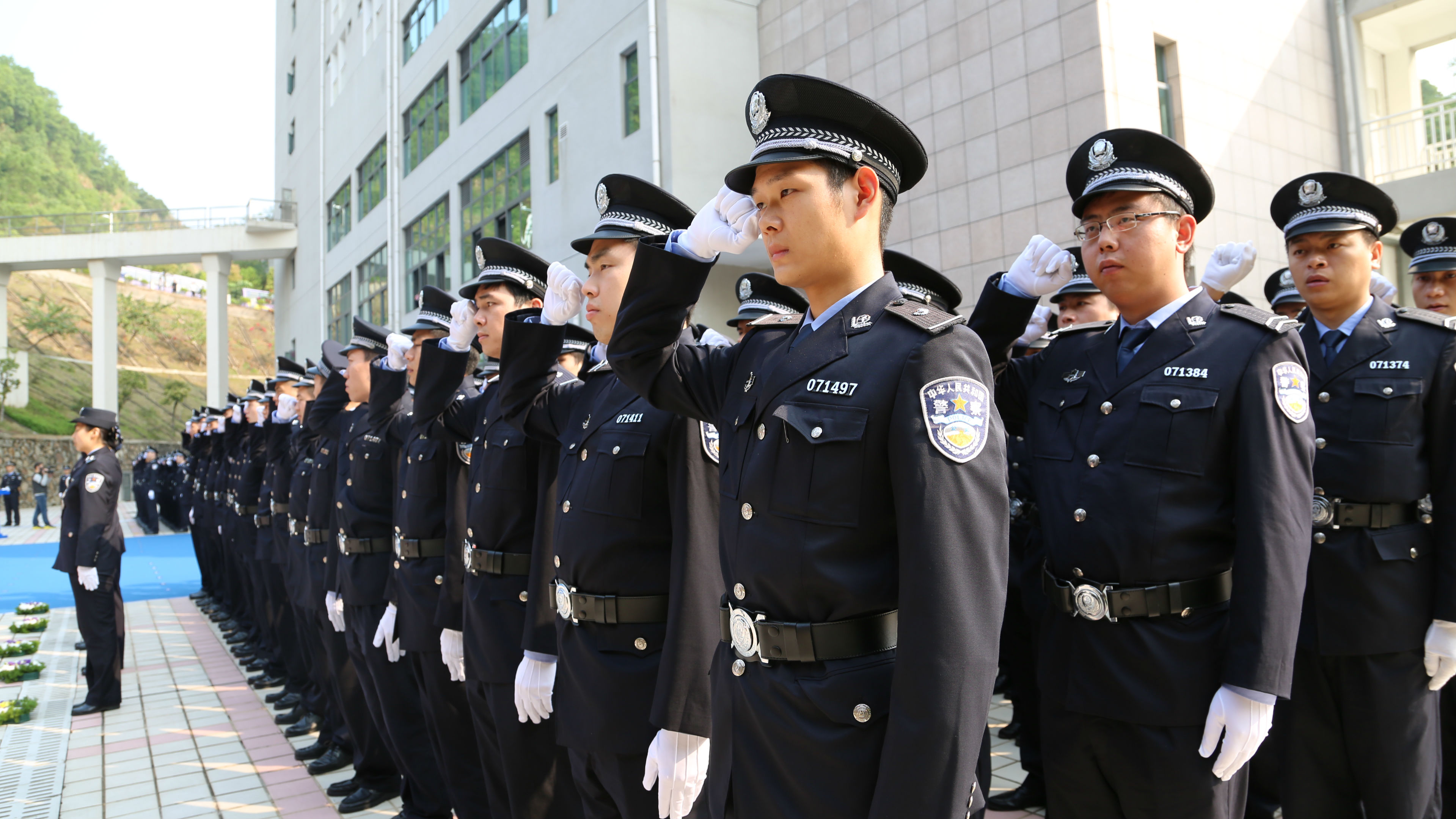 警察，一份特殊而平凡的职业