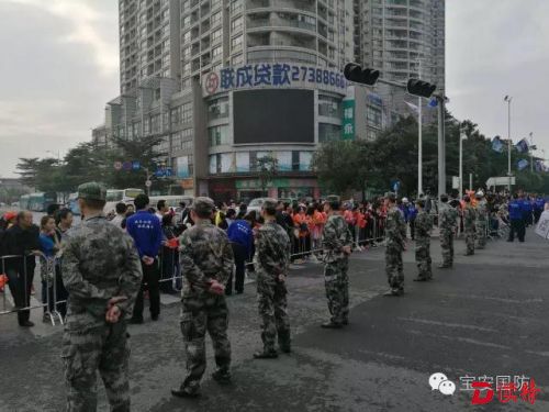 在福永街道执勤的宝安民兵预备役