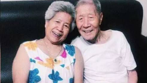 甜炸！台湾老夫妻拌嘴爆红 秀恩爱你们还太嫩