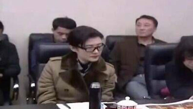 周涛告别央视后首次亮相晚会 工作状态好