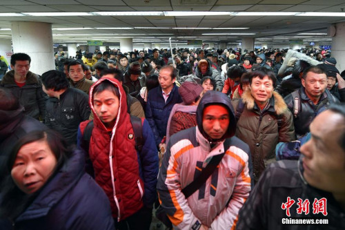 官方明确春运时间 除夕火车票12月29日开抢