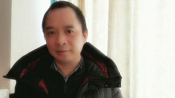 每年买衣服花20万 成都医生炫富称有钱不可耻
