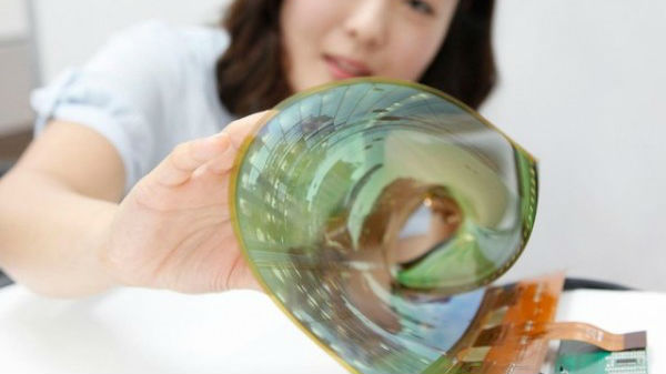 把手机穿身上？ 韩国研发布料OLED屏幕